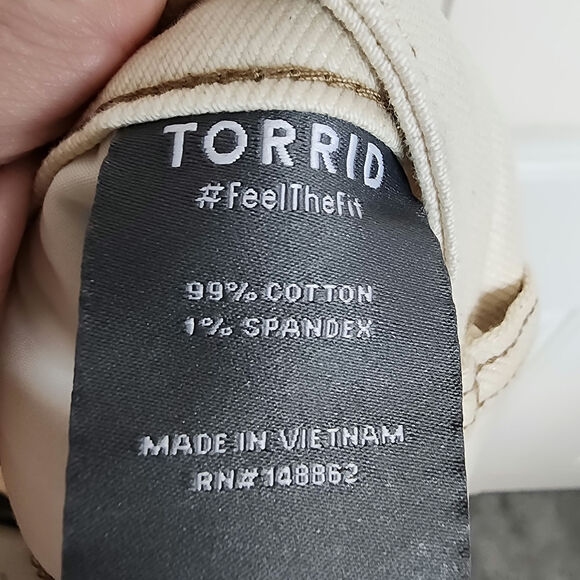 Torrid Mini Denim Button Fly Skirt, Natural, NWT Size 24 - Picture 7 of 7